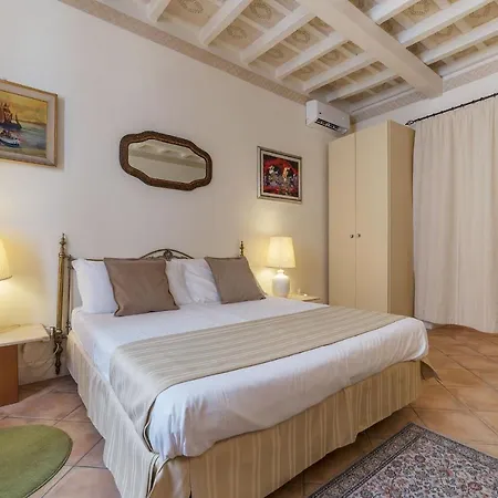 Fontanella Borghese - Fromhometorome Apartament Rzym